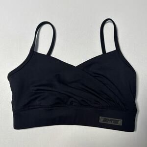 Bo+Tee Front Cross Sports Bra